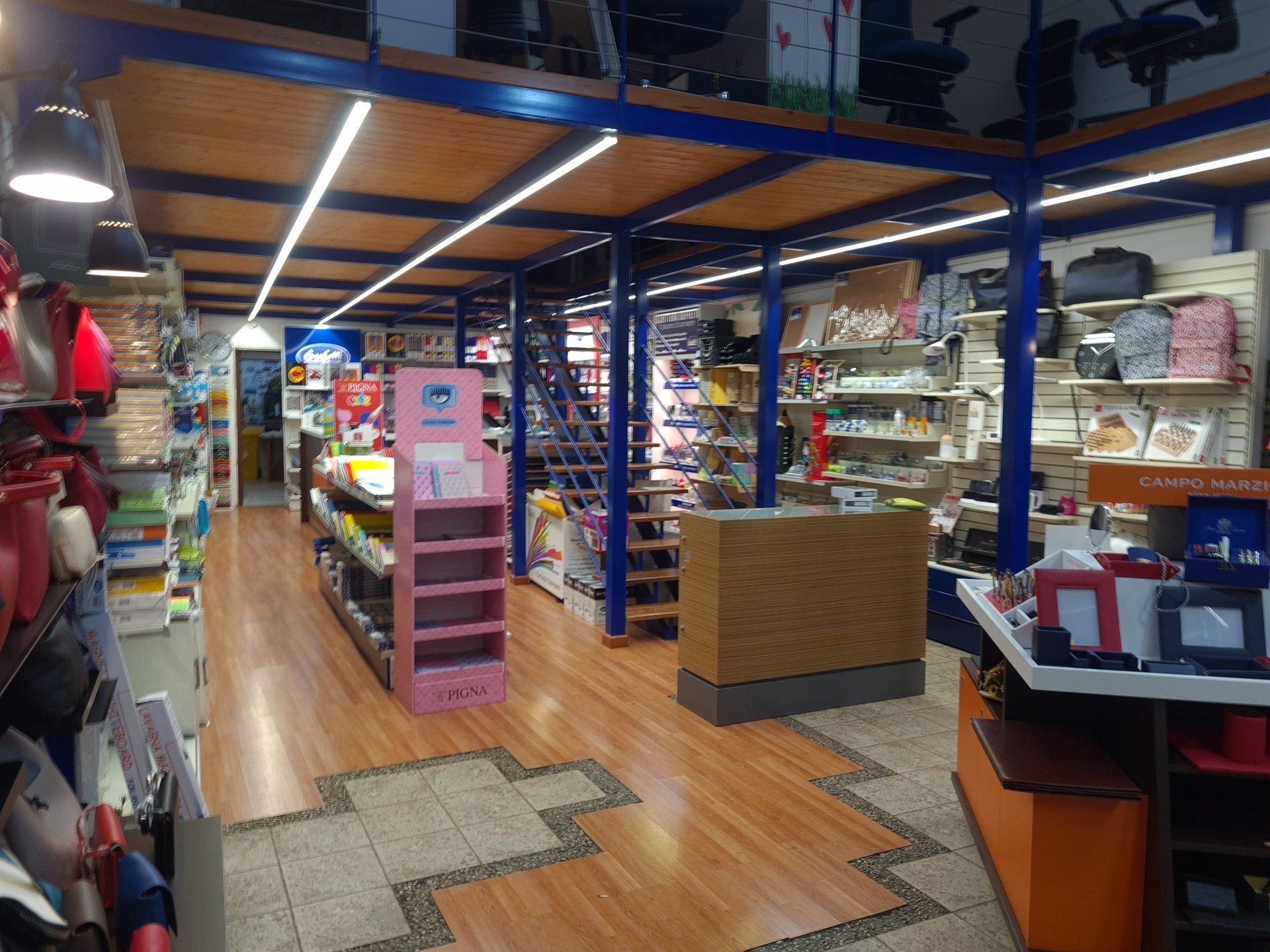 interno cartoleria 2