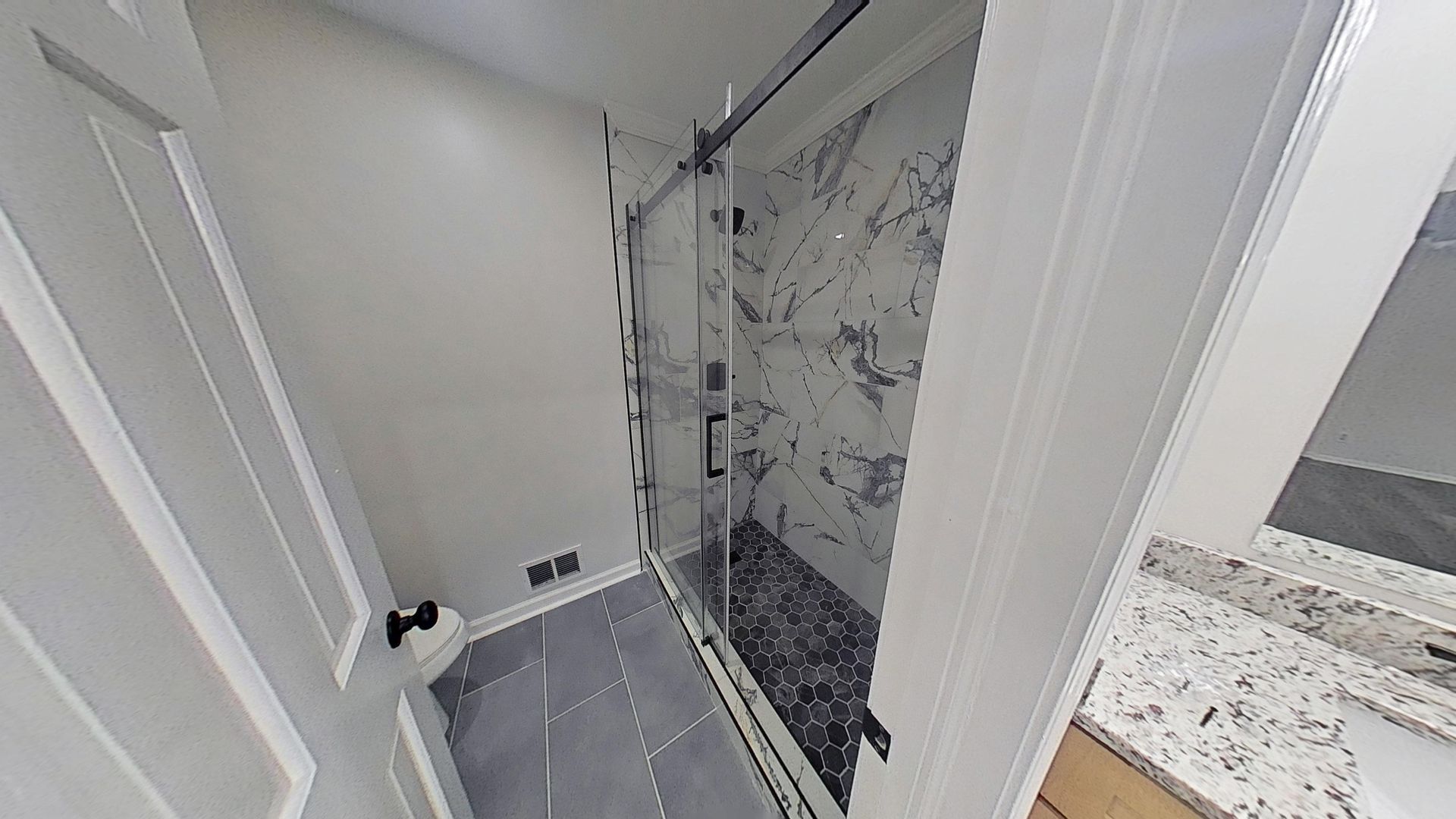 Fully restored bathroom with contemporary design