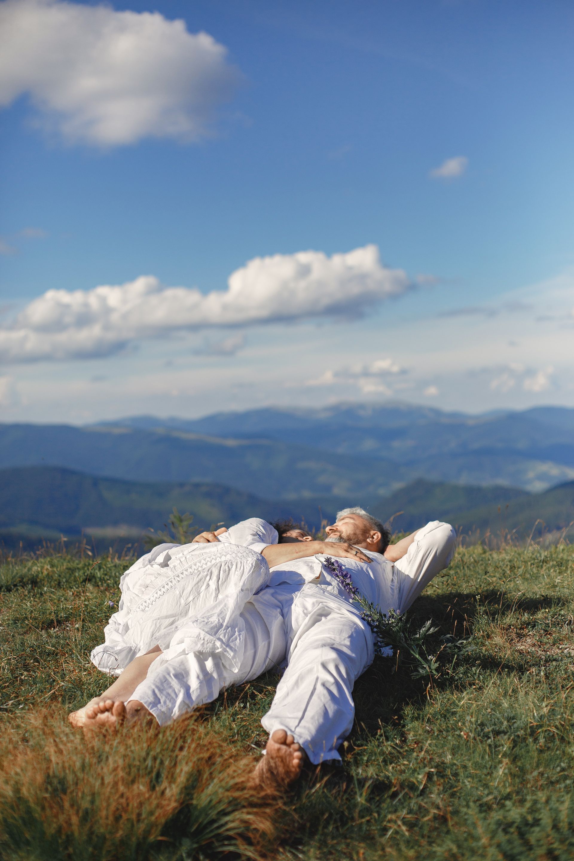 Plan the perfect romantic getaway at Aurora Inn. 