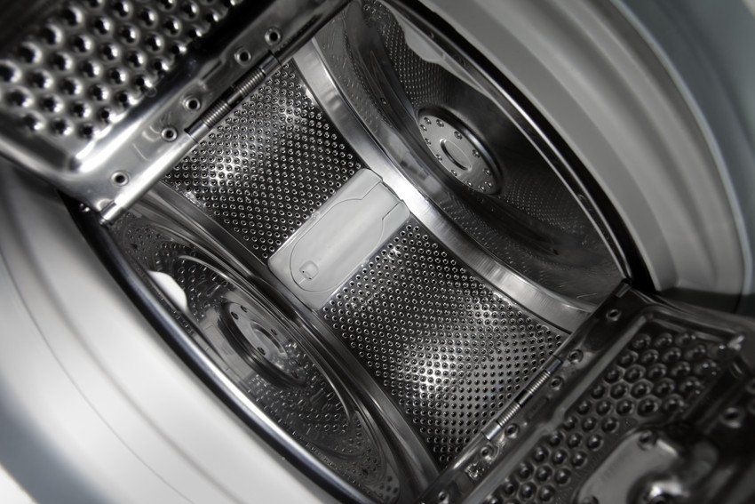 White crockery in the dishwasher