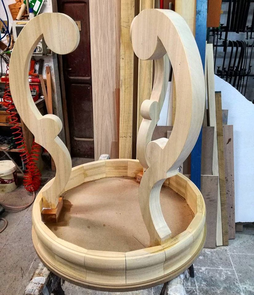 tavolo artigianale in legno