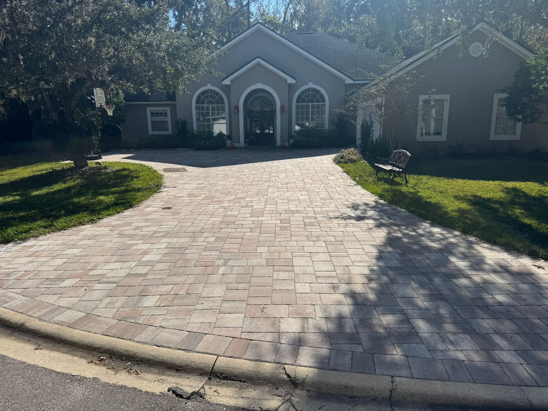 Colossal Roman Combo 3pc Lions Bridge