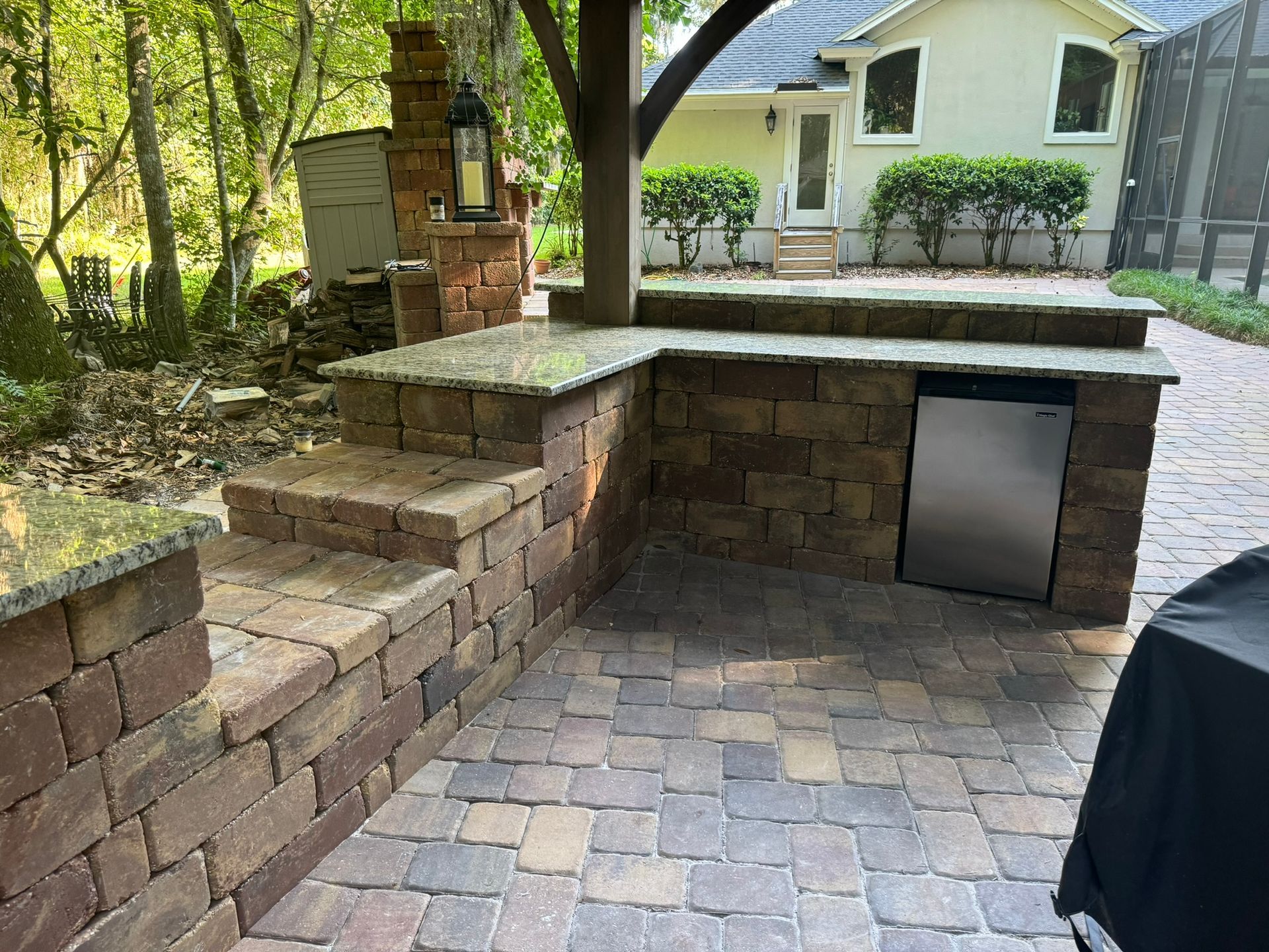 Stonegate Autumn Summer Kitchen with Granite Top