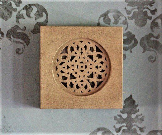 גוף תאורה מקרמיקה תחרה עגולה