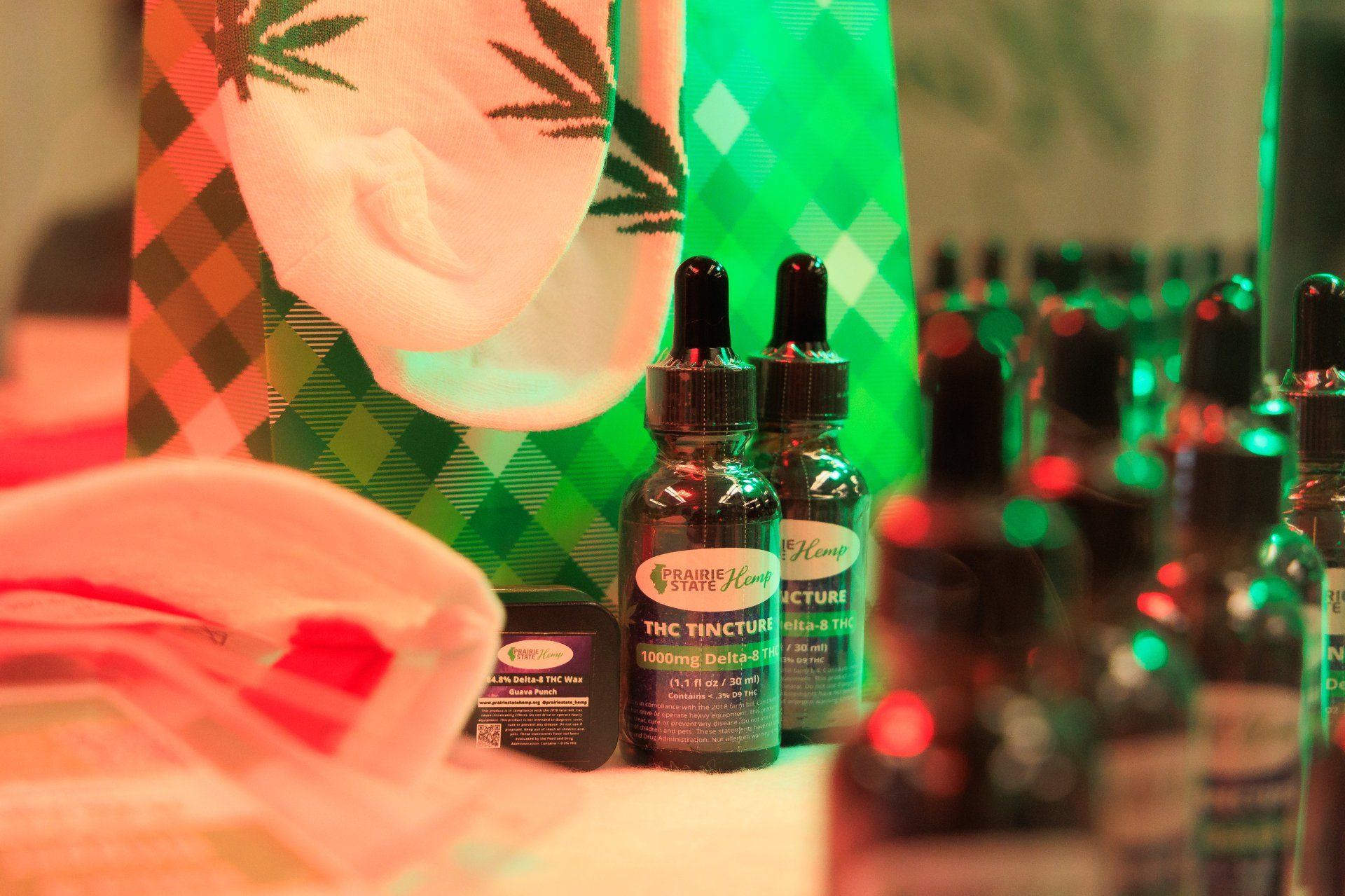 Experience CBD, THCa Flower, Delta-9 THC, Local Dispensary with Nationwide Shipping from Springfield, Illinois, Prairie State Hemp