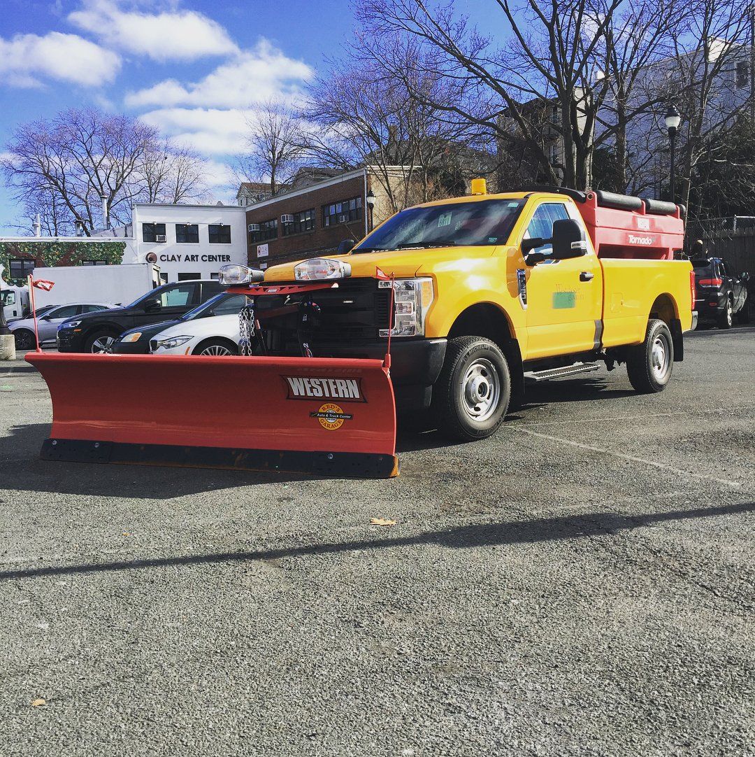 WESTERN Snow Plow & Spreader