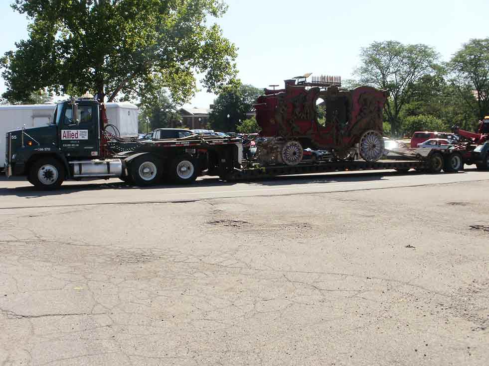 Heavy Truck Transportation — Transporting a Heavy Load in Detroit, MI