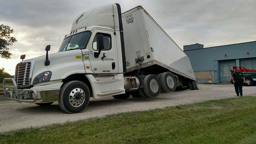 Haul Trucks — White Cargo Truck in Detroit, MI