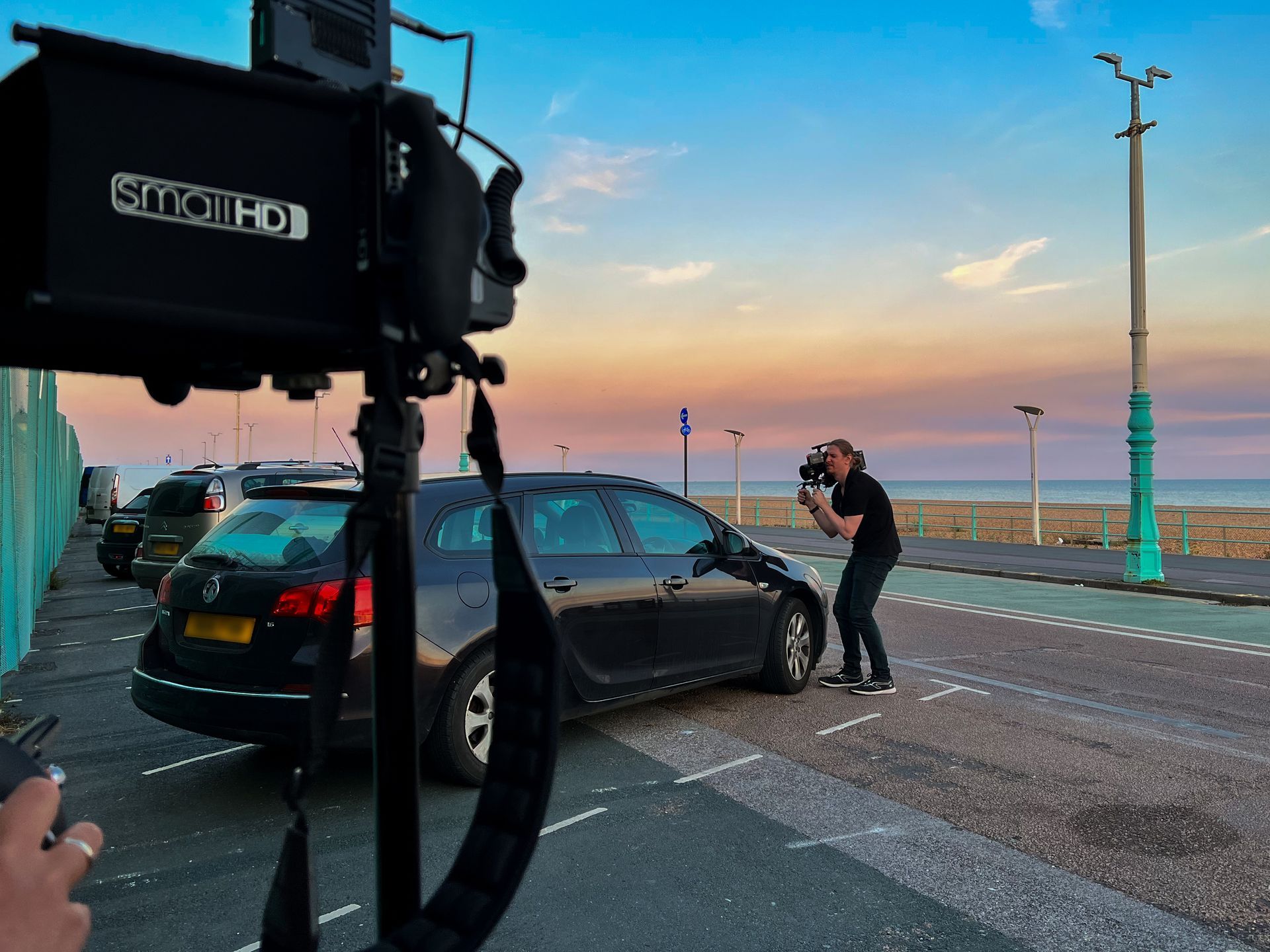 Gallery Image - Comes Around BTS 3