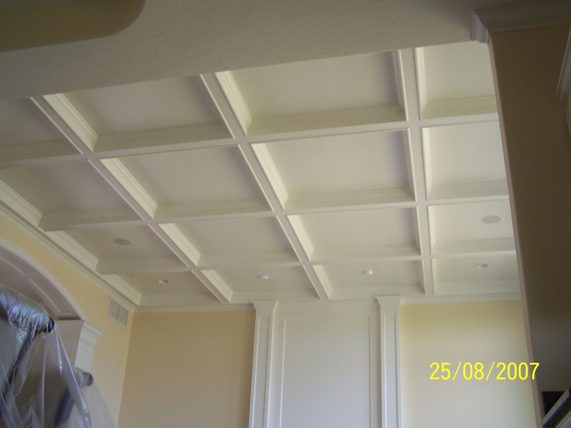A picture of a ceiling taken on august 25 2007