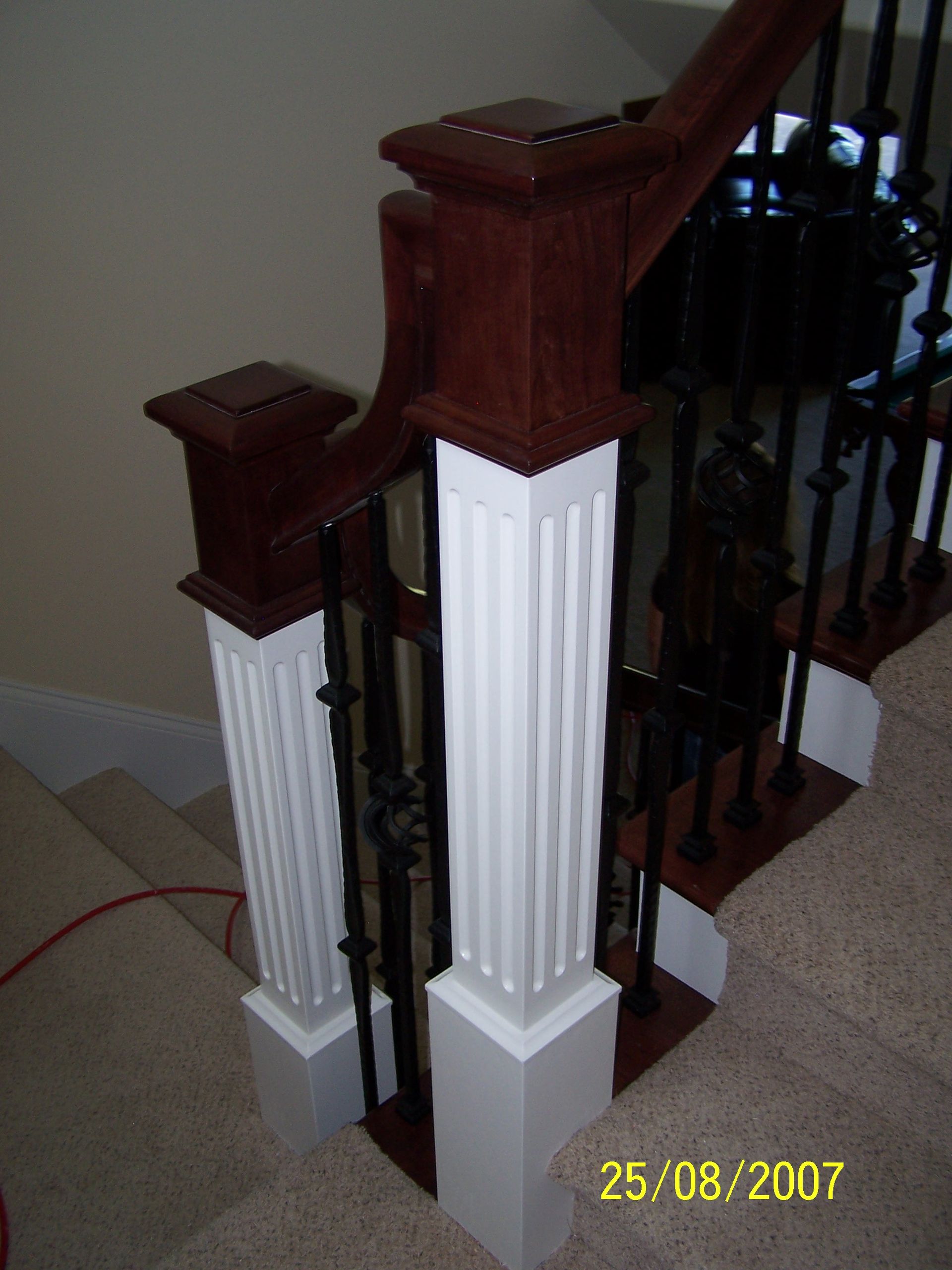 A picture of a staircase was taken on 25/08/2007