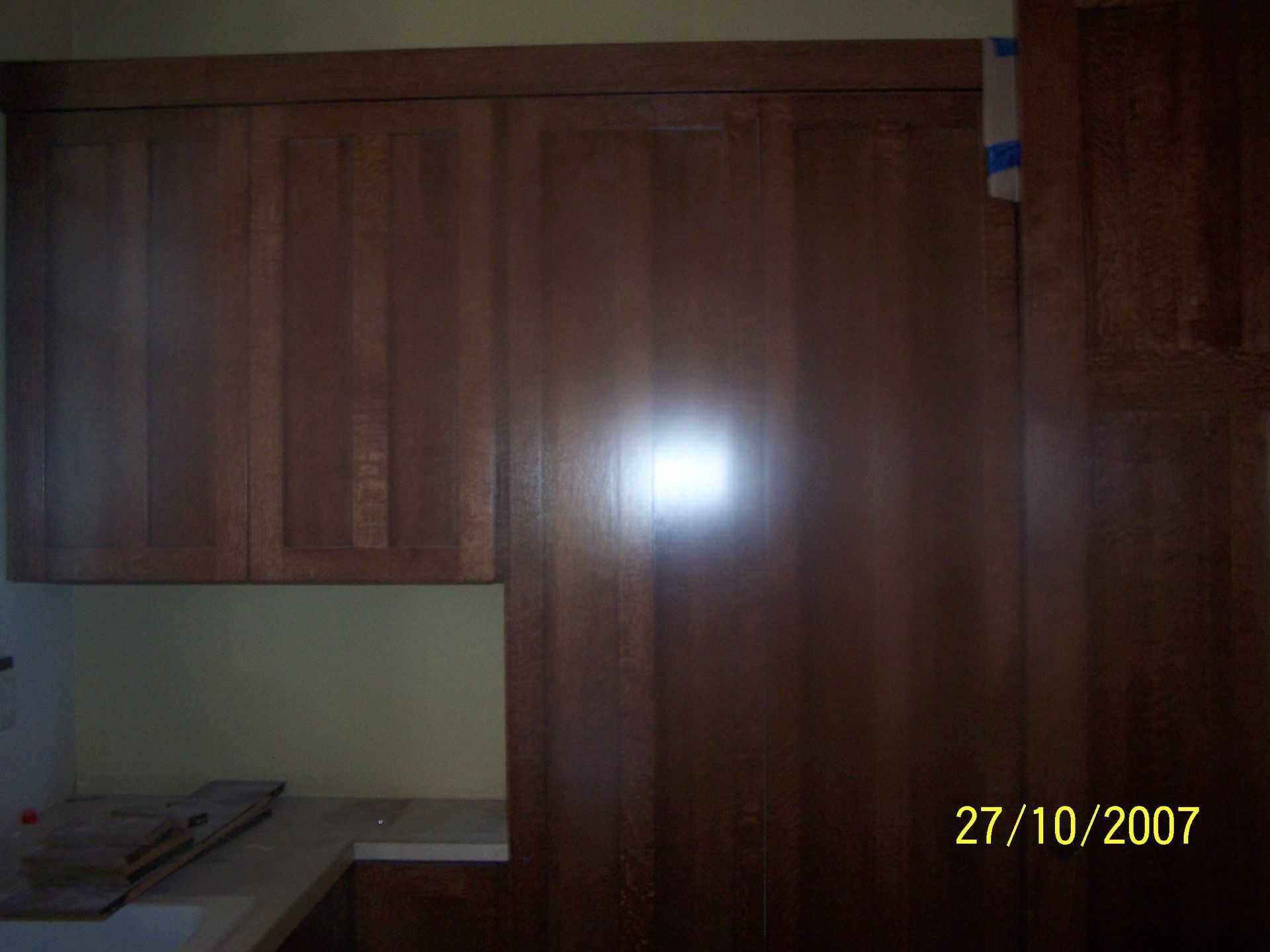 A photo of a kitchen taken on 27/10/2007