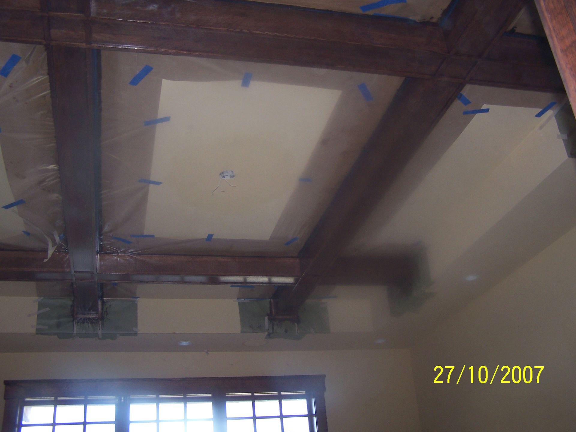 A photo of a ceiling taken on 27/10/2007