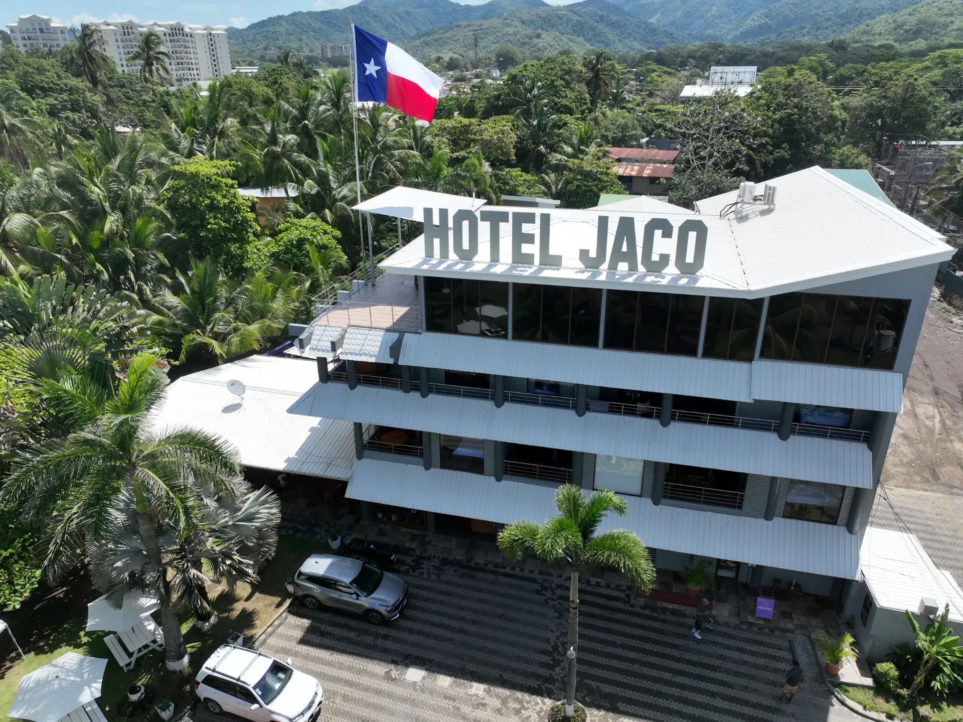 An aerial view of a hotel called hotel jaco