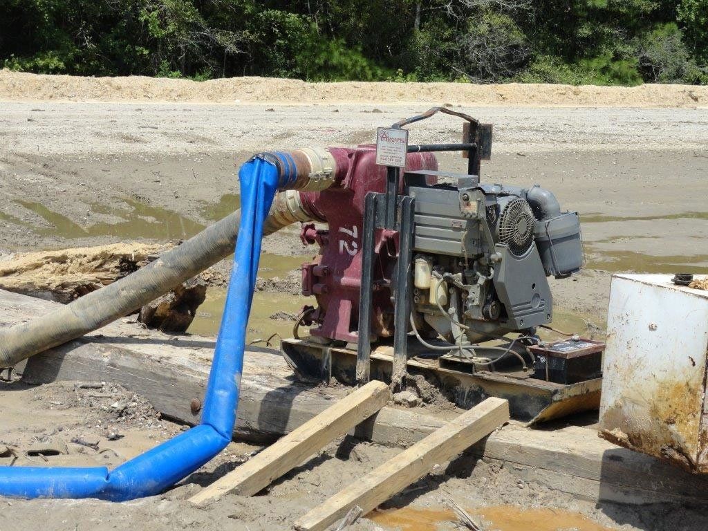 Red Water Pump — Gretna, LA — Advanced Industrial Products