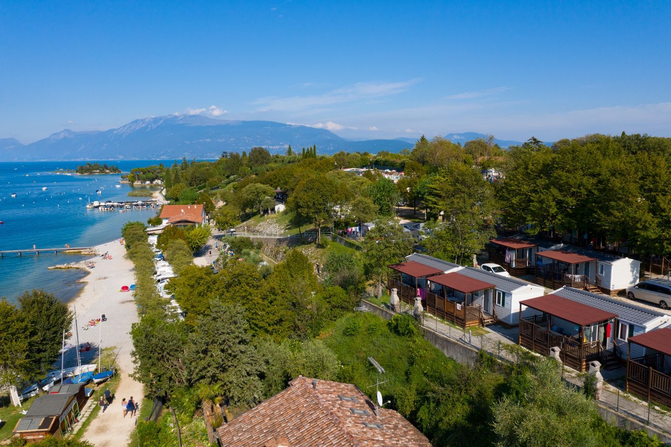 vista del lago dal camping