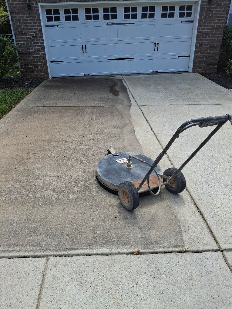 roof cleaning near me