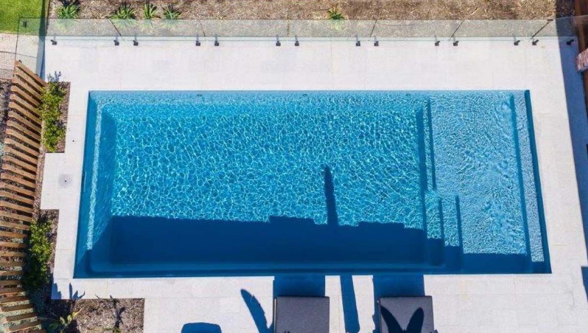 A Picture of a Medium Swimming Pool of a Sunseeker 7.6m x 4.4m — SJ Pools and Concreting in Dubbo, NSW