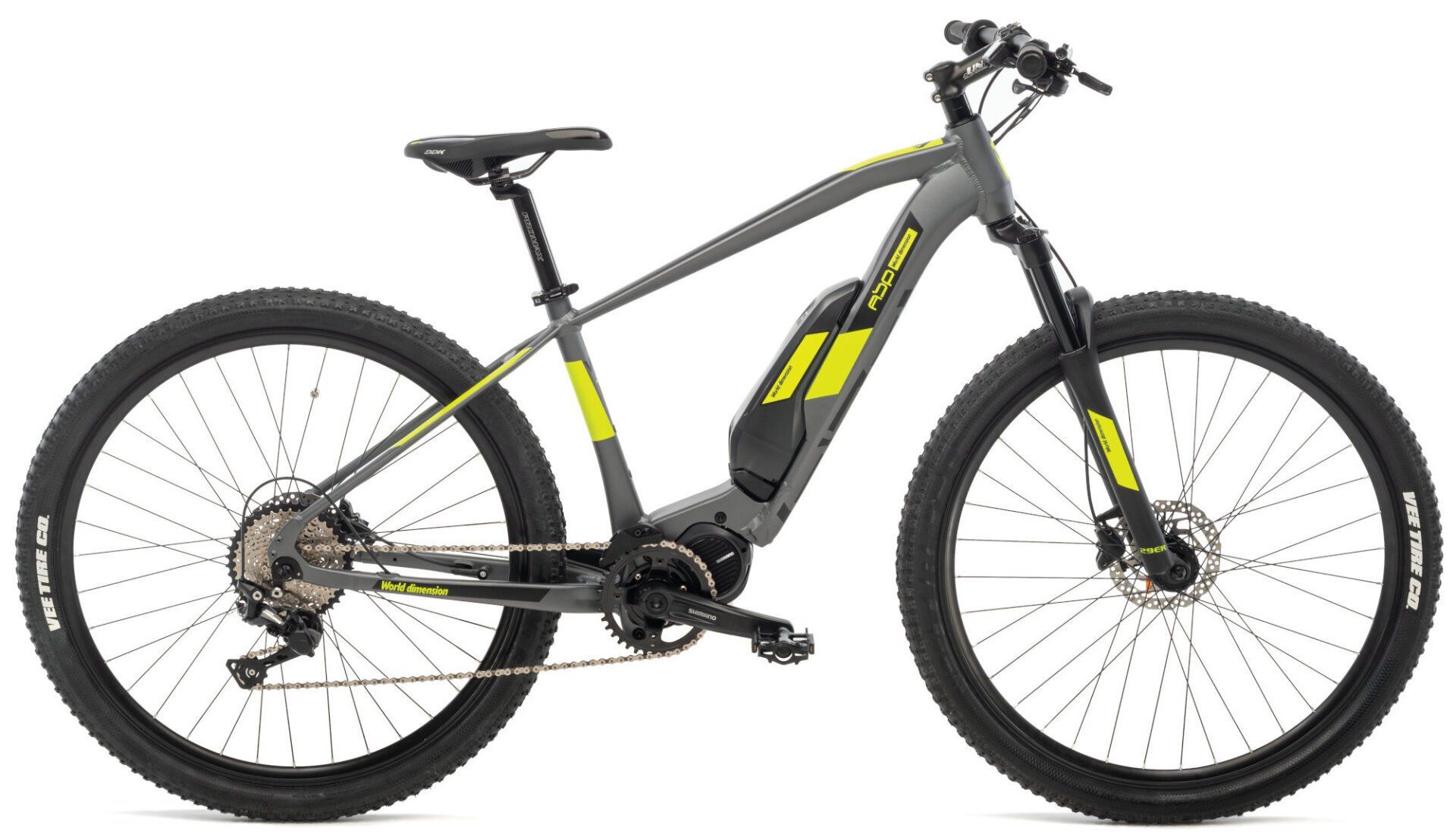 Una mountain bike elettrica grigia e gialla su sfondo bianco.