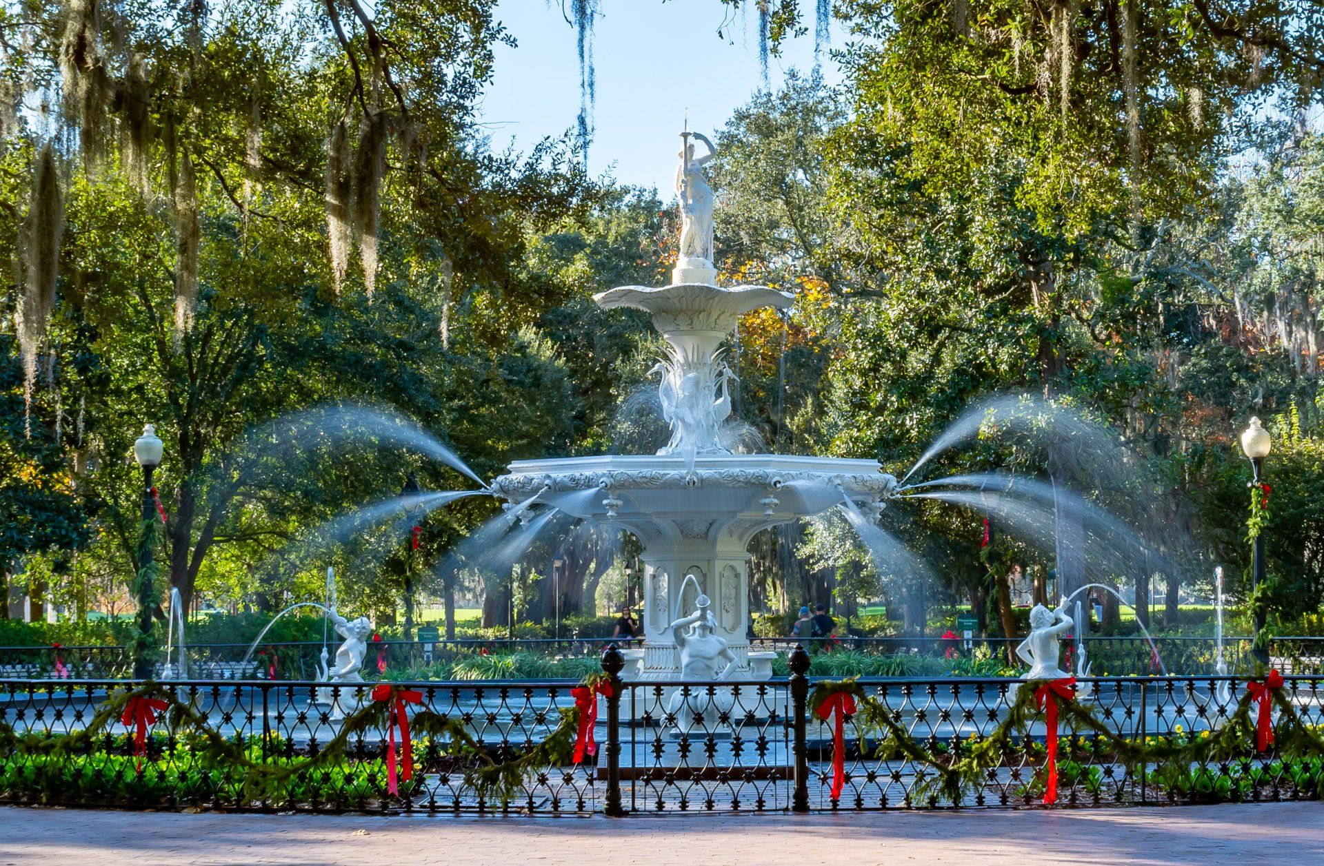 Savannah Fountain at Christmas