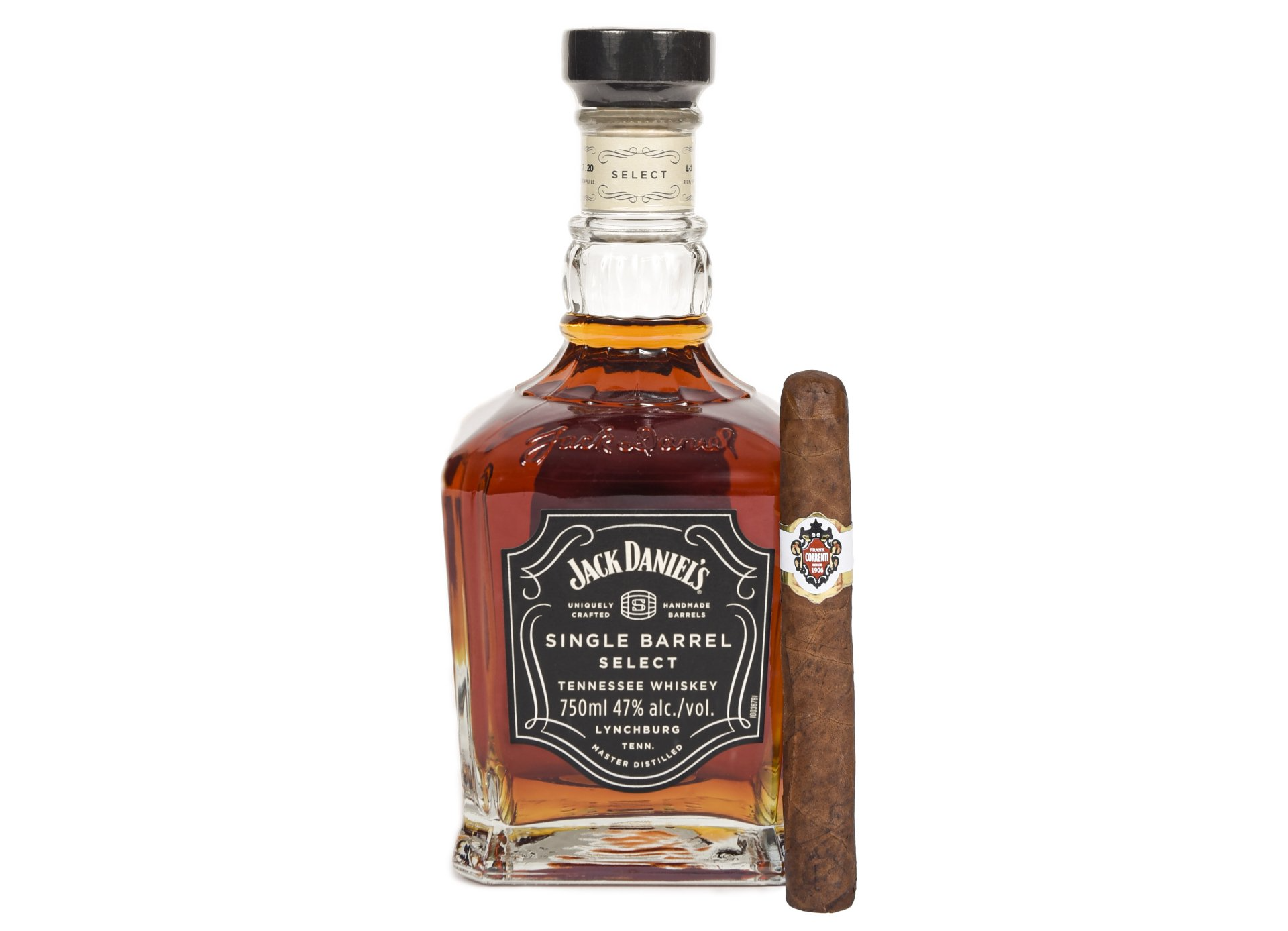 Jack Daniel's Single Barrel (47%) with a Frank Correnti Petit Corono Maduro (42 x 5 1/8)