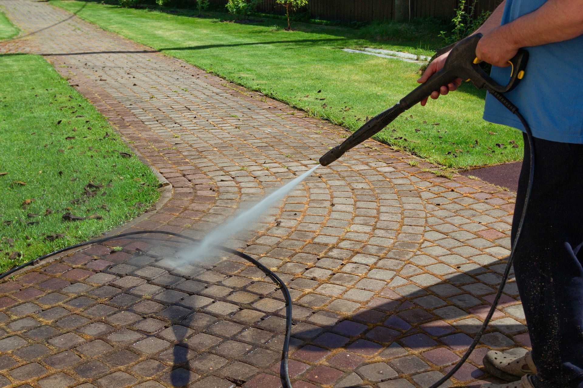 Why You Should Have Your Driveway Professionally Pressure Cleaned