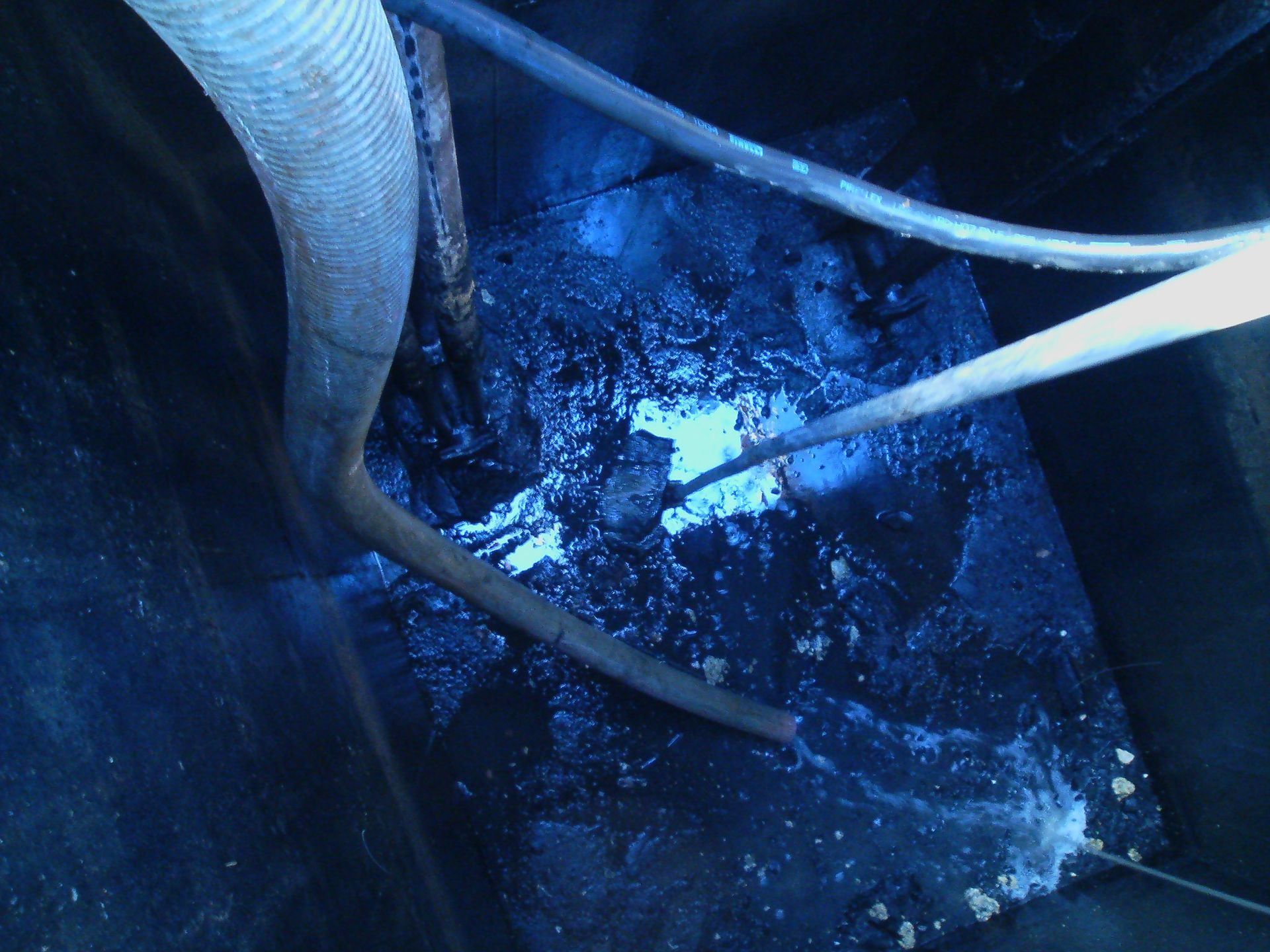 operazione di pulizia fosse