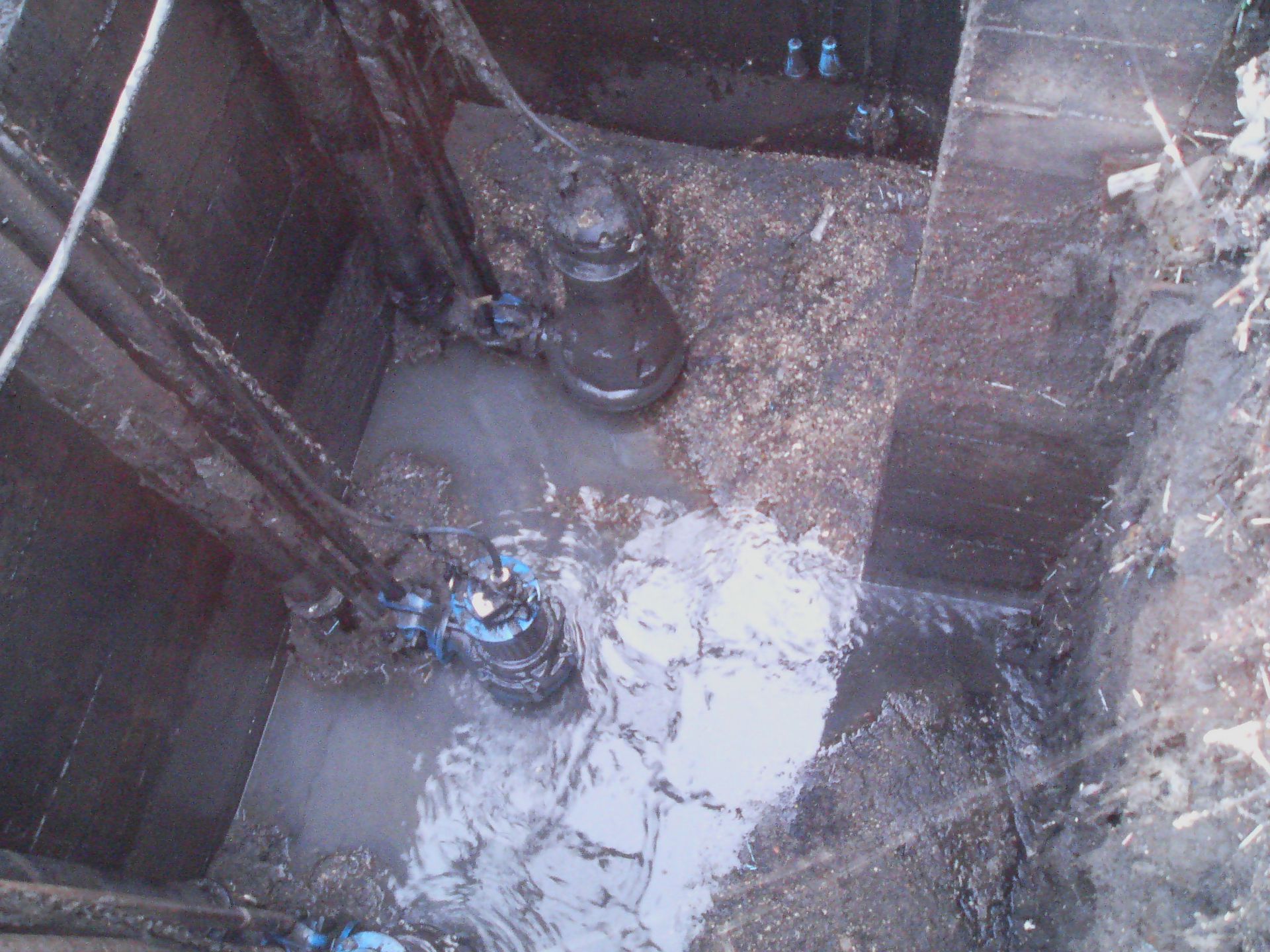 operazione di pulizia fosse