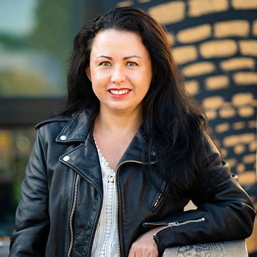 Dating apps, professional photos