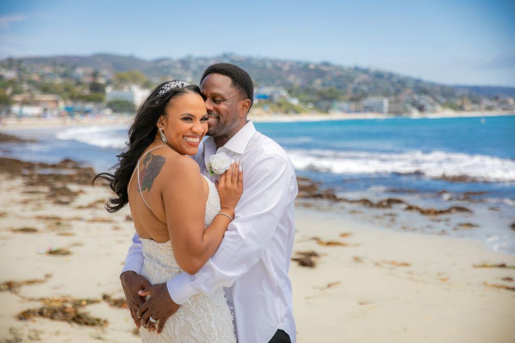 Bride and groom Laguna Beach wedding photos