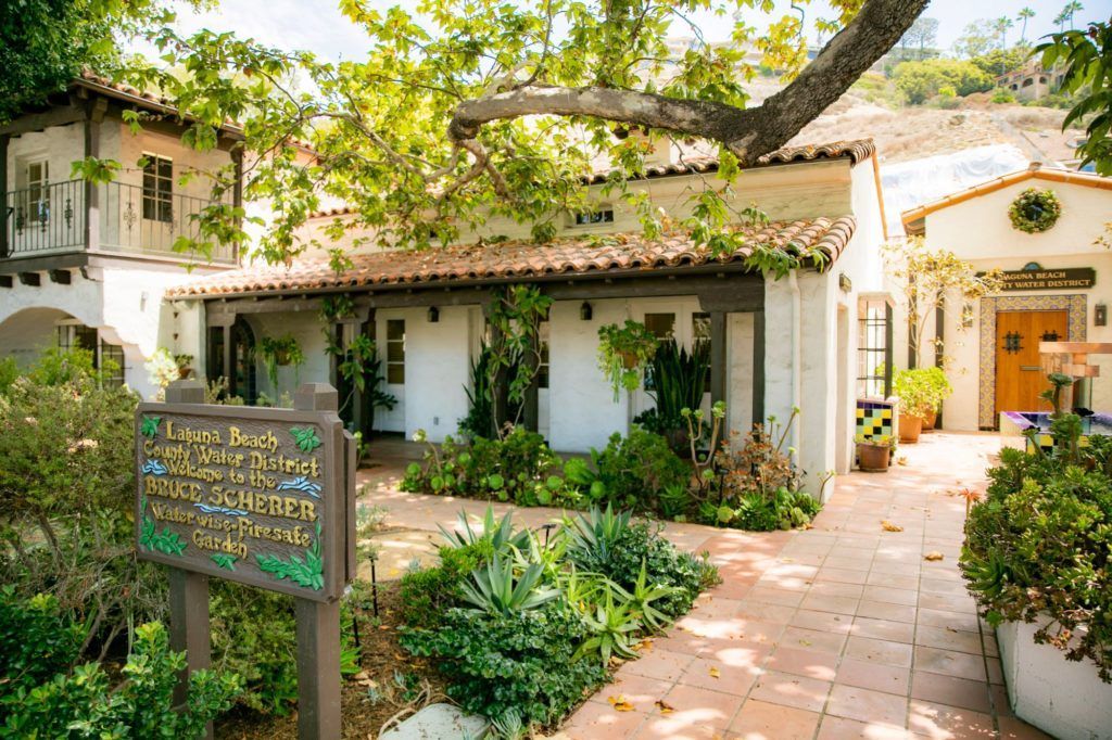 Laguna Beach, City Hall, civil wedding
