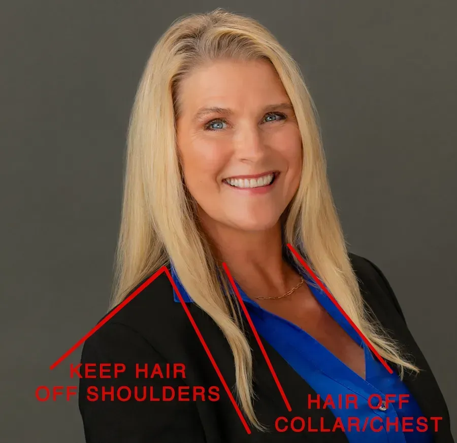 A diagram of how to arrange a woman's hair for a headshot.