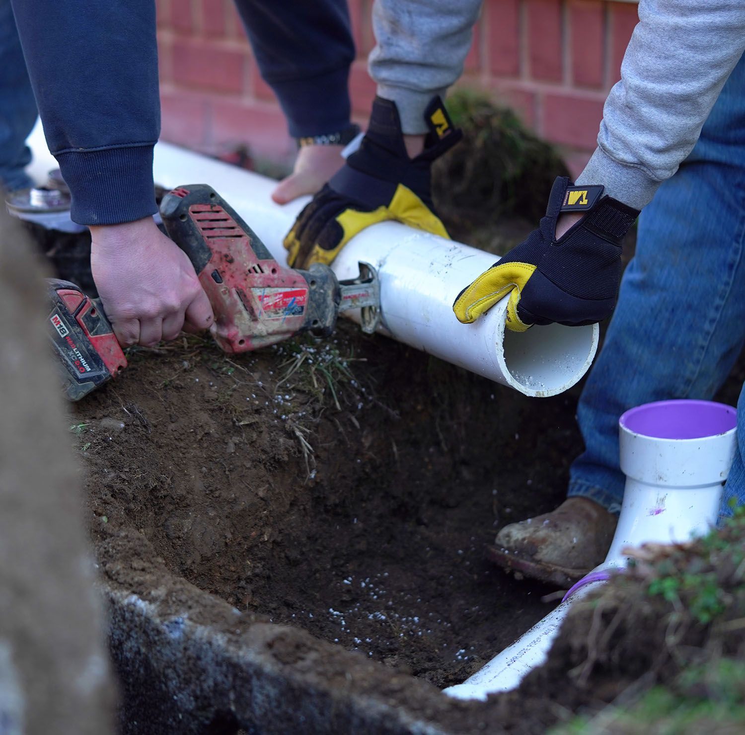 Skilled septic tank repair services in Chattanooga, addressing leaks, blockages, and system malfunctions promptly.