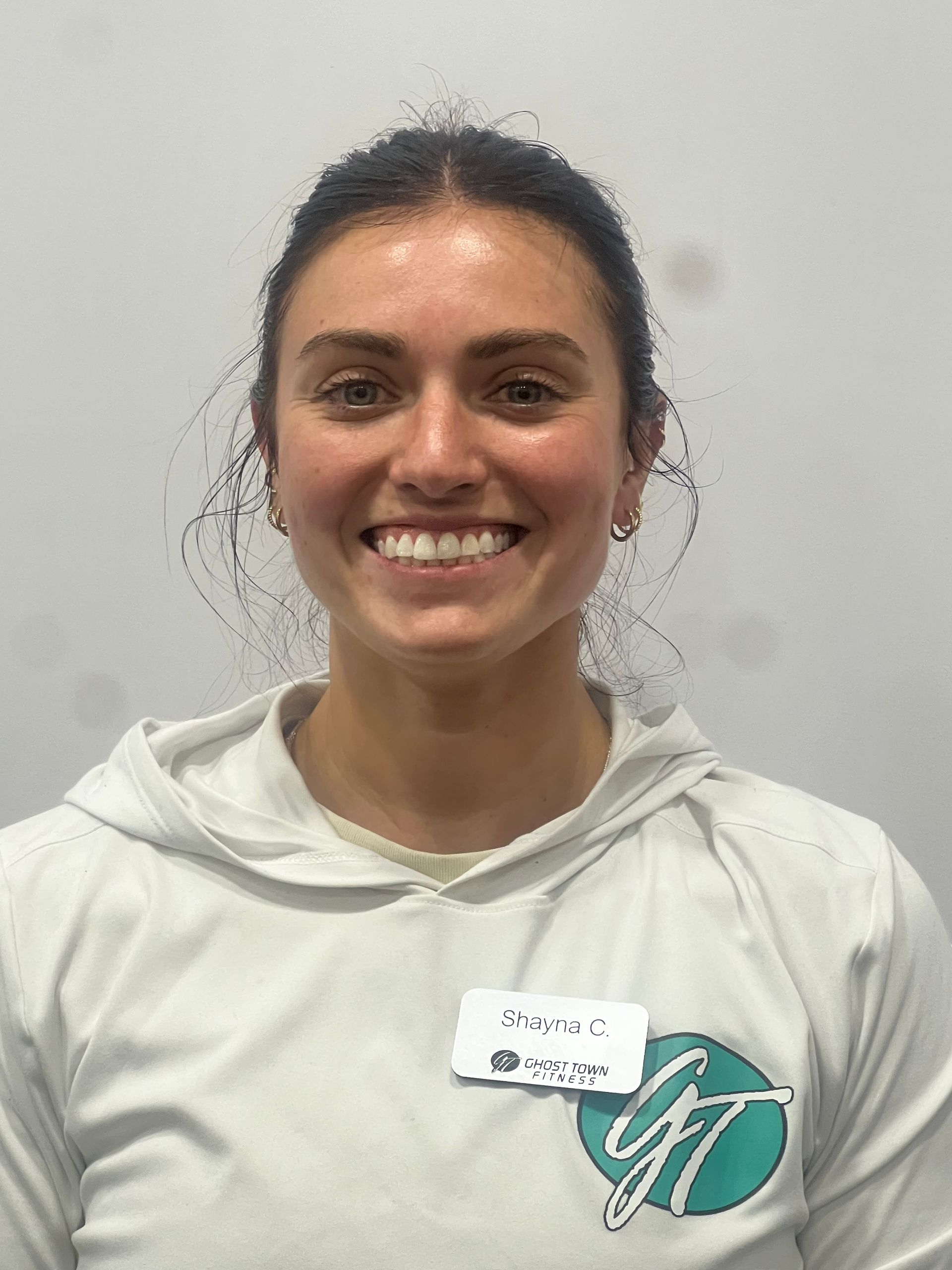 I am an American College of Sports Medicine Certified Personal Trainer who enjoys helping
people build their confidence and establish lifelong habits. I’m here to support you in reaching
your fitness goals and create workouts tailored to you according to your unique individual
needs.