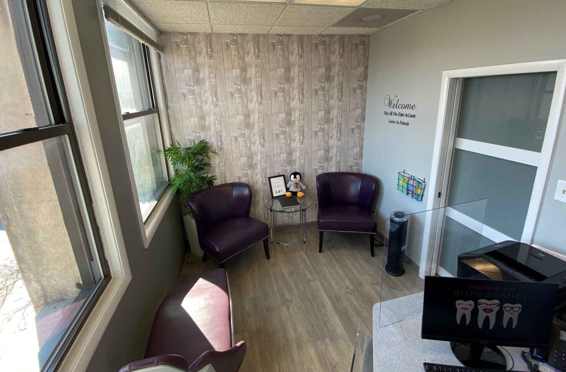 Highland Park Consultation Room — Buffalo Grove, IL — Rosen Orthodontics