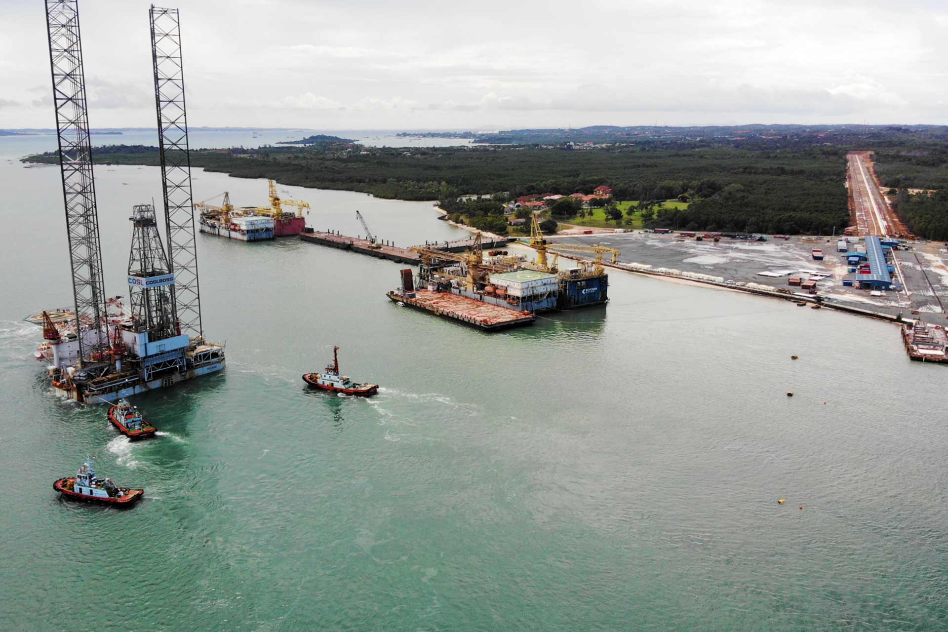 Vessel and Rig Stacking