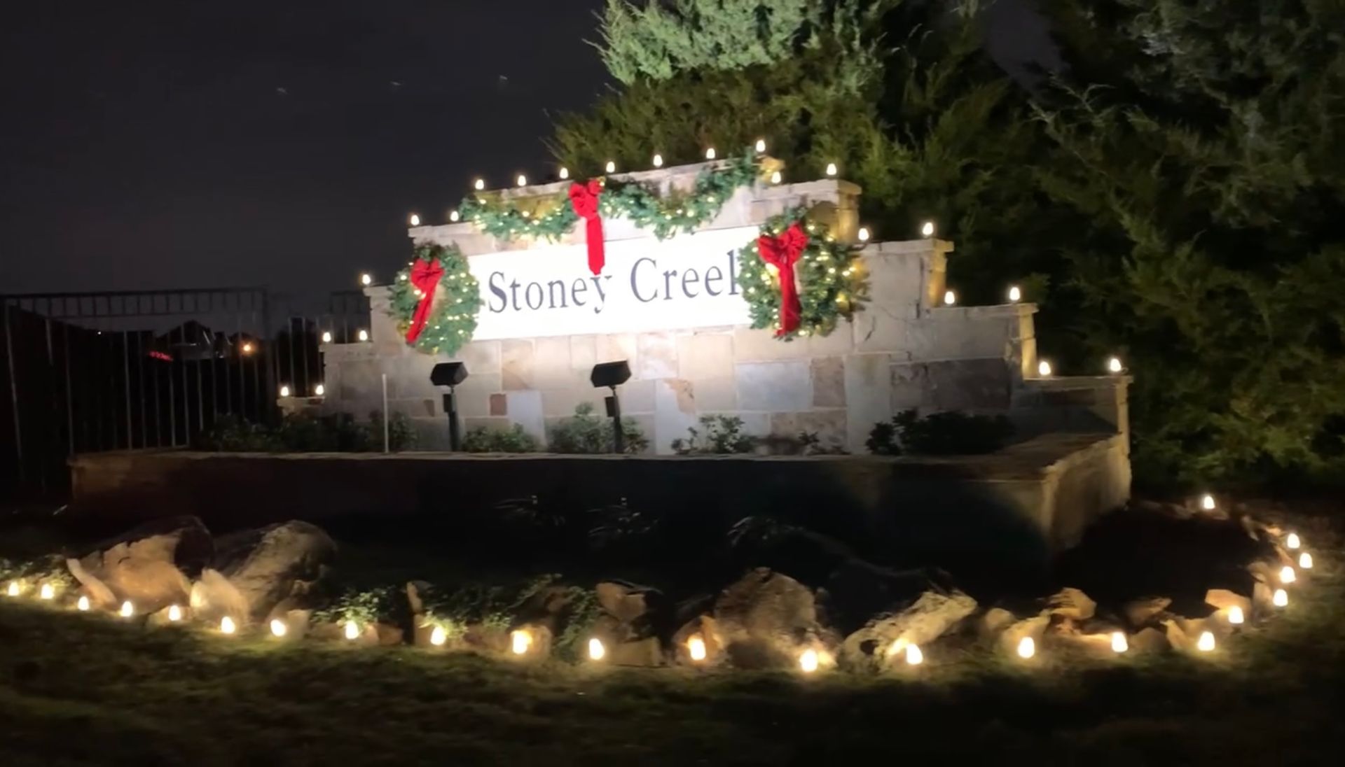 christmas lights stoney creek hoa