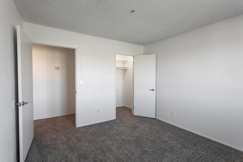 Victorville, CA Apartments for Rent - 1 & 2 Bedroom Floorplans