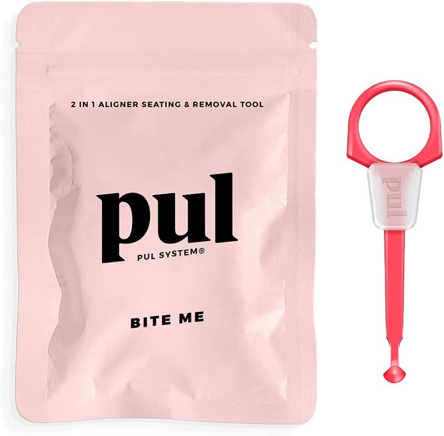 A pink bag with the word pul on it