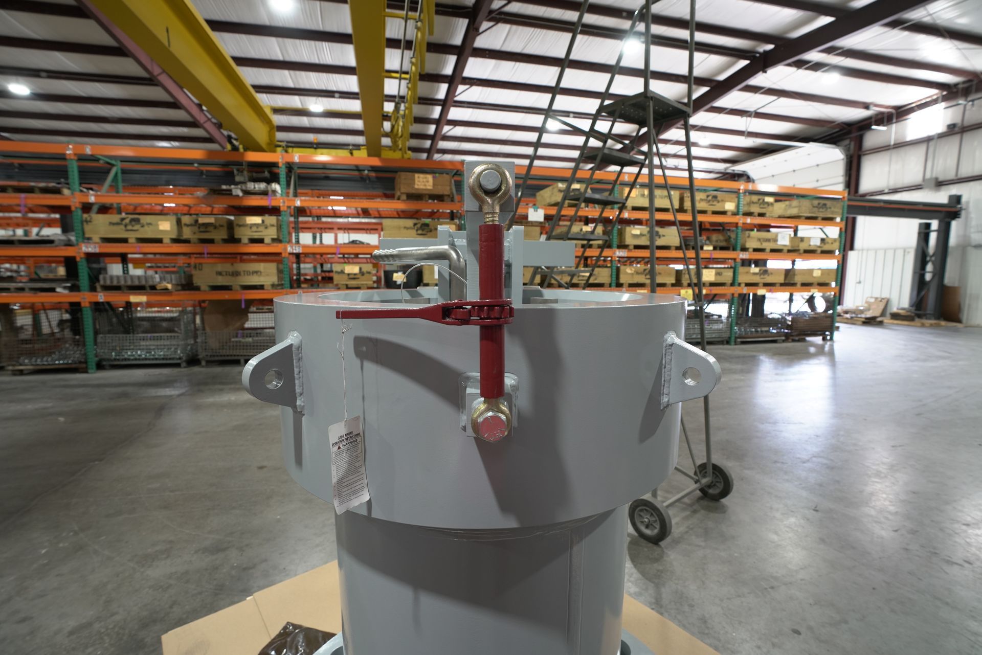 vertical flanged TWINLOCK closure