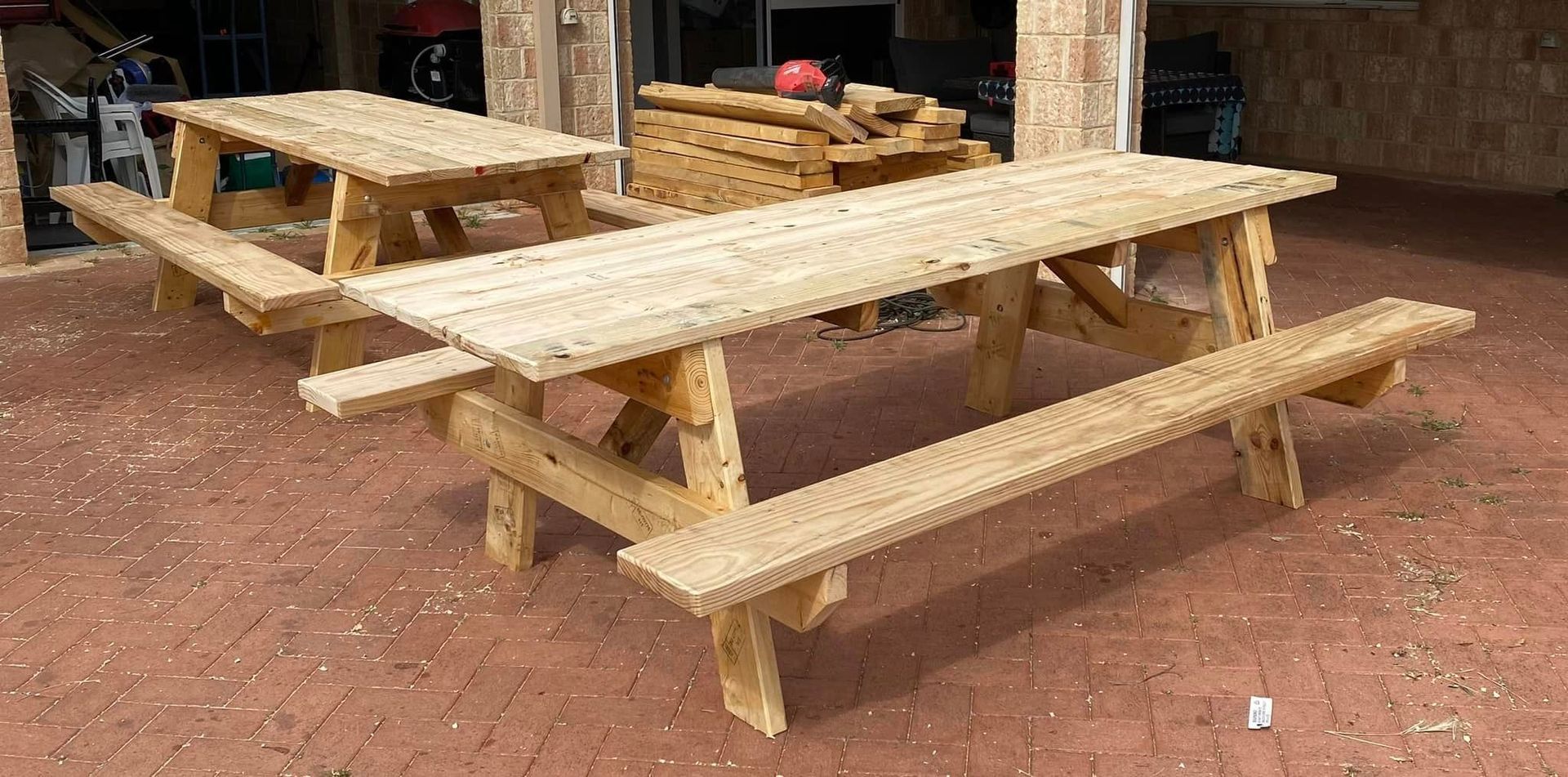 Picnic_Tables_1