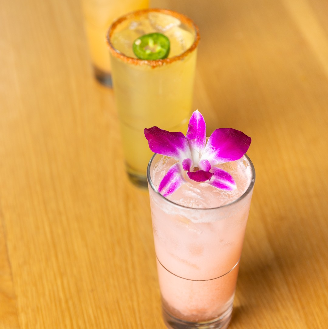 Tiki Bar Cocktails