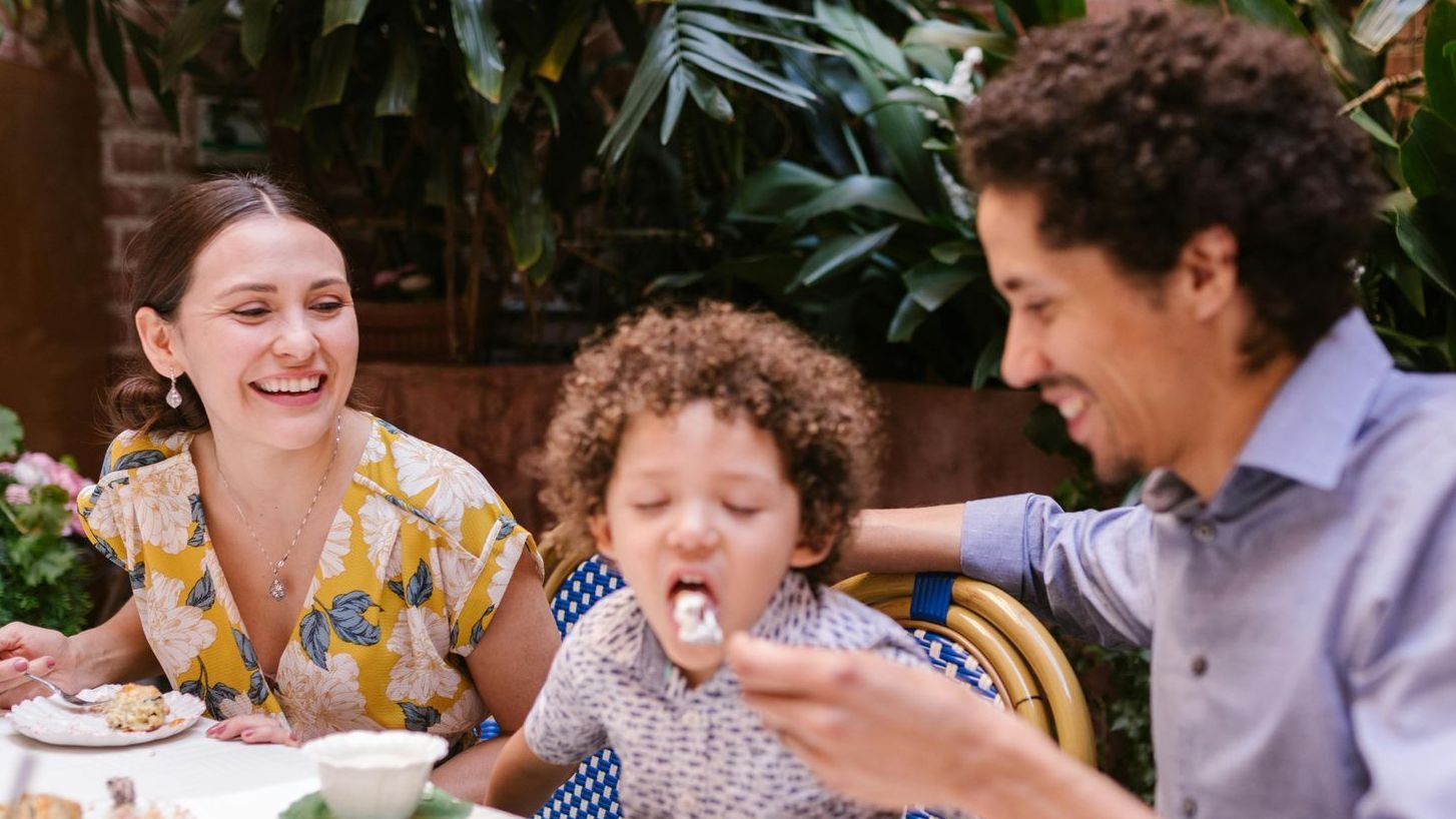 Family Friendly-Dining Family Friendly-Dining