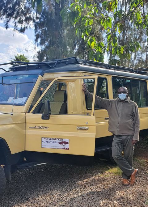 Safari vehicle, game drive