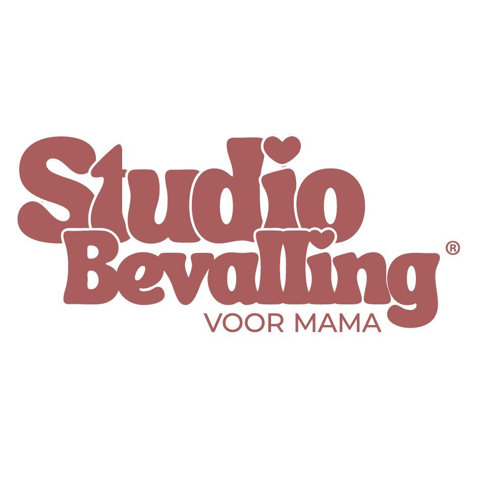 Logo voor "Studio Bevalling", een geboortestudio. De tekst is rozebruin, met een hartje boven de "i". Daaronder staat "Voor Mama".