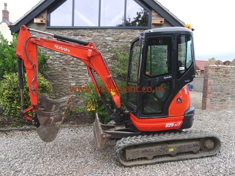 KUBOTA U25-3A MINI DIGGER