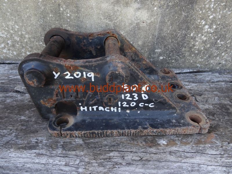 HITACH ZX17U/ZX18U BREAKER TOP BRACKET
