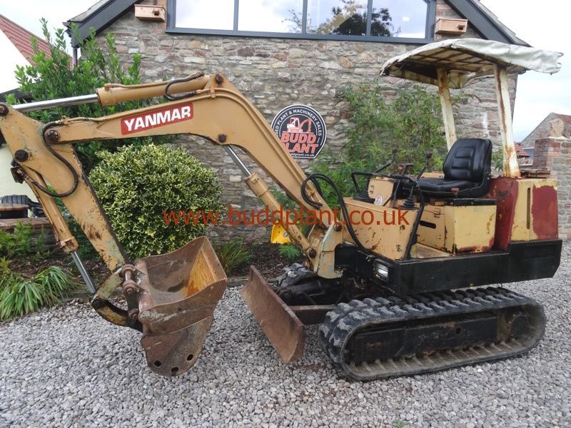 YANMAR YB201 MINI DIGGER