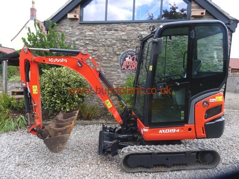 KUBOTA KX019-4 MINI DIGGER