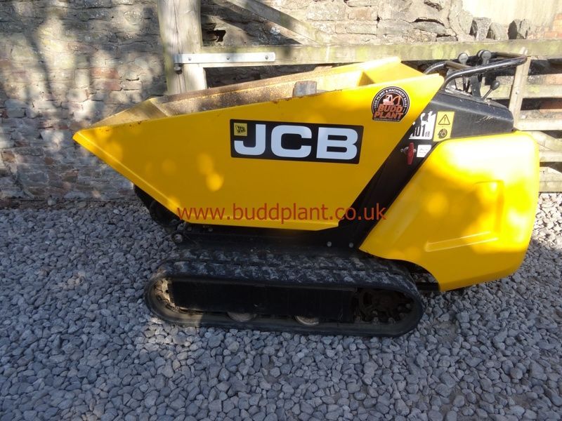 JCB HTD05 DUMPSTERĀ